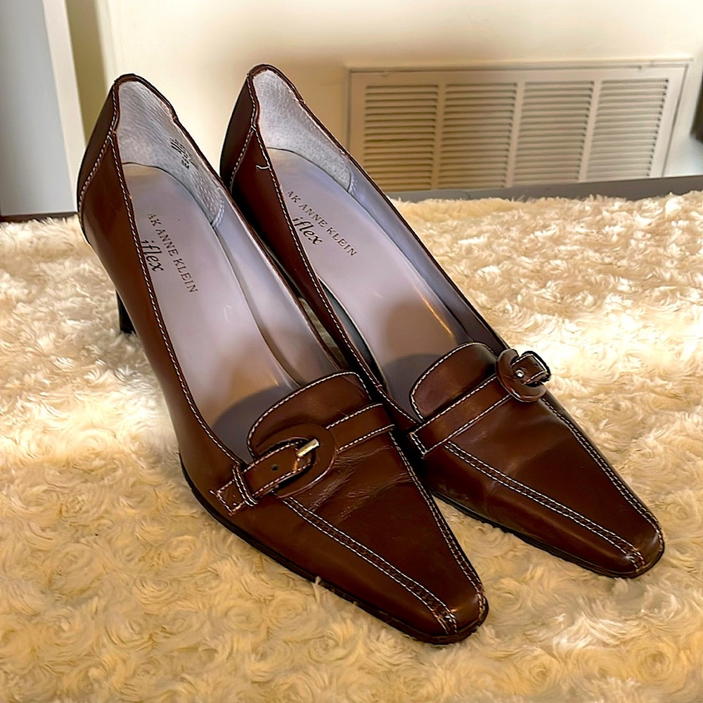 Anne Klein professional chocolate dress shoes
